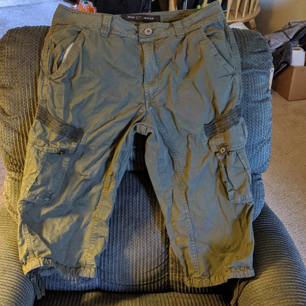 Cargo shorts new, no tags